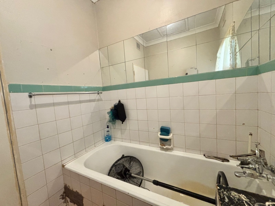 6 Bedroom Property for Sale in Songloed North West